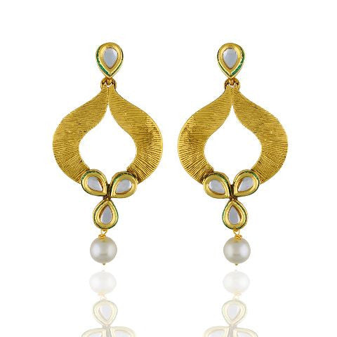 Gold colour Earring