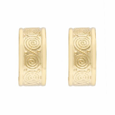 Gold colour round shape smart carving Earring