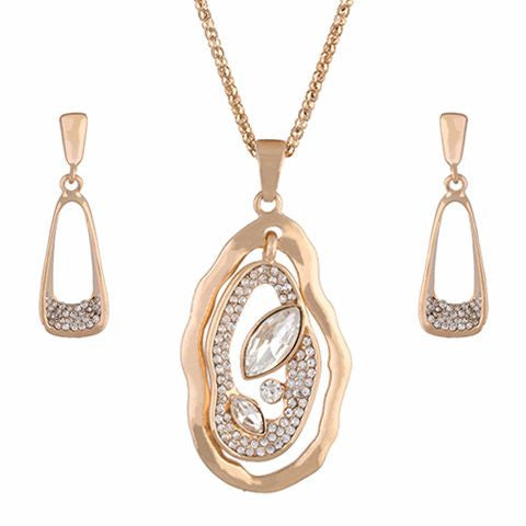 Gold colour Traditional design Pendant Set