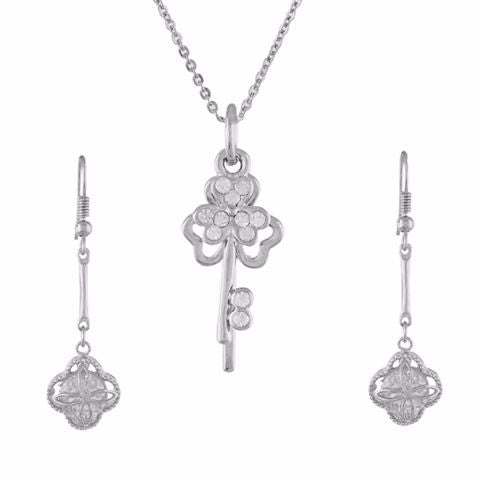Silver colour Traditional design Pendant Set