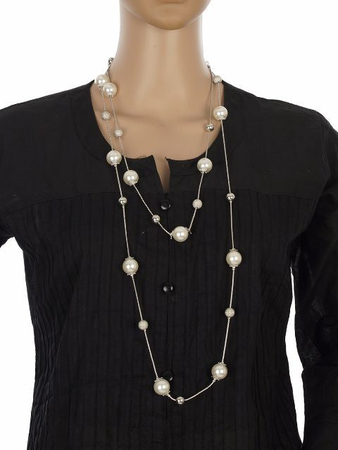 White and Silver colour Western design Necklace