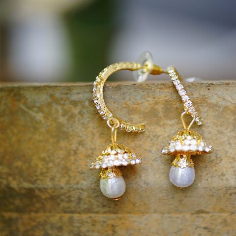 Gold colour Earring