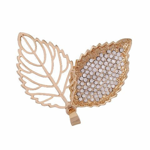 Gold colour Traditional design Pleasing Pendant