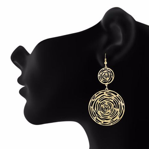 Gold colour Round shape Smartly Crafted Earring