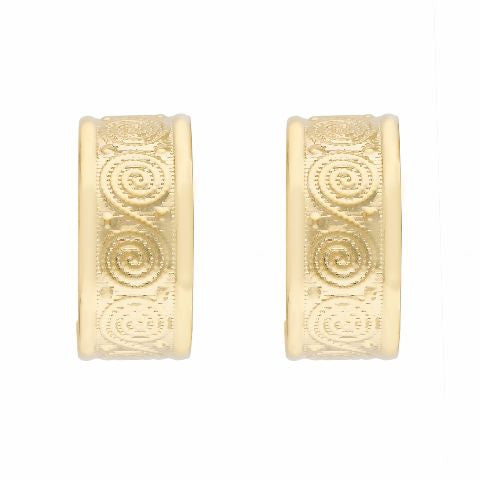 Gold colour round shape smart carving Earring