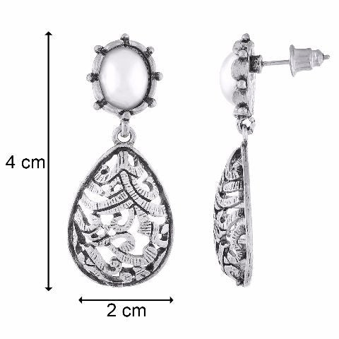 Silver colour Drop shape Pearl Earring